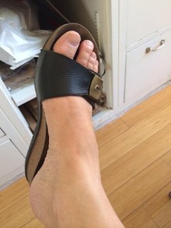 Suzanne Cryer feet photo 9