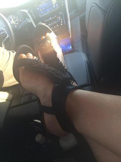 Suzanne Cryer feet photo 7