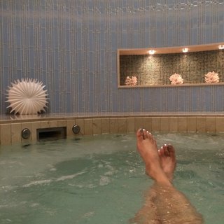Suzanne Cryer feet photo 6