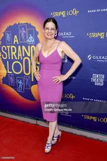 Suzanne Cryer feet photo 1
