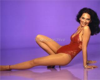 Suzanne Pleshette feet photo thumbnail