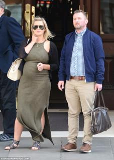 Suzanne Shaw feet photo 14