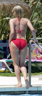 Suzanne Shaw feet photo 4