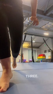 Suzanne Shaw feet photo 14