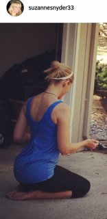 Suzanne Snyder feet photo 15