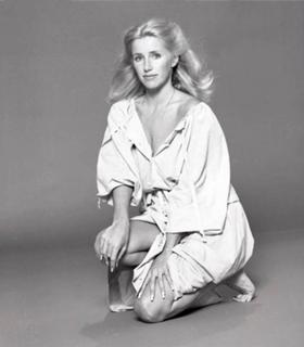 Suzanne Somers feet photo thumbnail