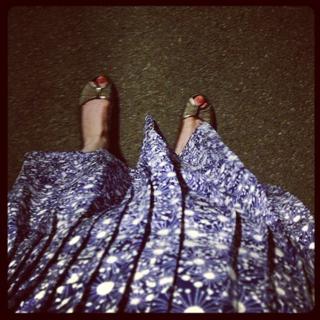 Suzanne Vega feet photo 10