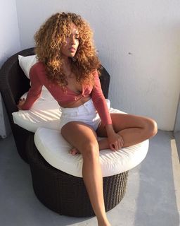 Suzette James feet photo 7