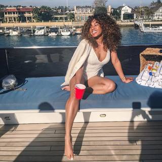 Suzette James feet photo 15