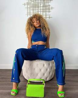 Suzette James feet photo 5