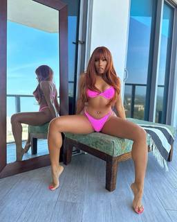 Suzette James feet photo 6