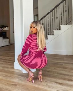 Suzette James feet photo 14