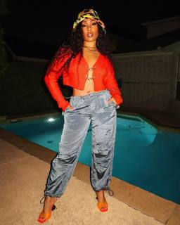 Suzette James feet photo 4