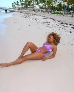Suzette James feet photo 2