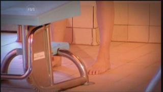 Suzi Perry feet photo thumbnail