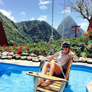 Suzi Perry feet photo thumbnail