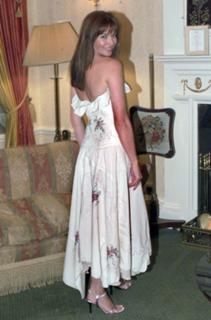 Suzi Perry feet photo thumbnail