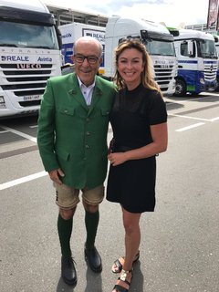 Suzi Perry feet photo thumbnail