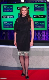 Suzi Perry feet photo thumbnail