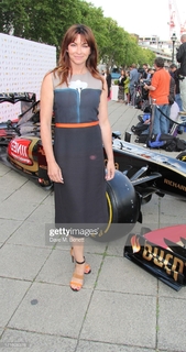 Suzi Perry feet photo thumbnail