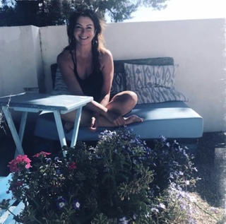 Suzi Perry feet photo thumbnail