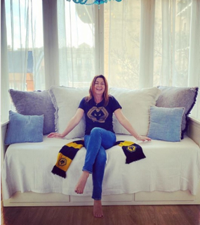 Suzi Perry feet photo thumbnail