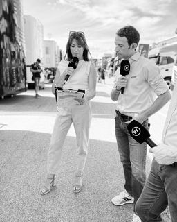 Suzi Perry feet photo thumbnail