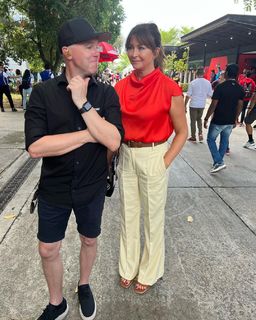 Suzi Perry feet photo thumbnail