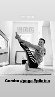 Suzi Perry feet photo thumbnail