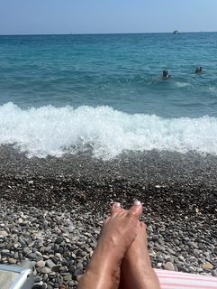 Suzi Perry feet photo thumbnail