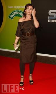 Suzi Perry feet photo thumbnail
