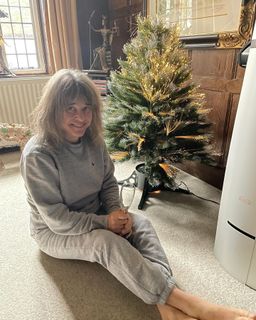 Suzi Quatro feet photo 1