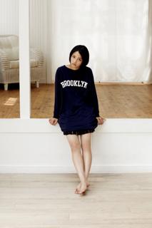 Suzu Hirose feet photo 3