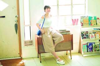 Suzu Hirose feet photo 16