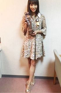Suzu Hirose feet photo 14