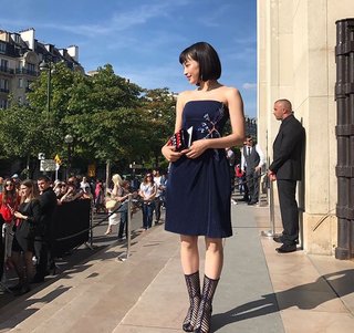 Suzu Hirose feet photo 16