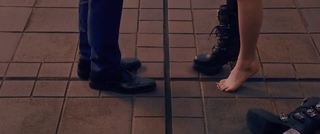 Suzu Hirose feet photo 10