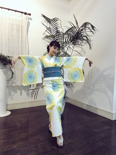 Suzu Hirose feet photo 18