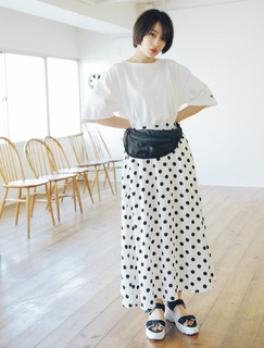 Suzu Hirose feet photo 12