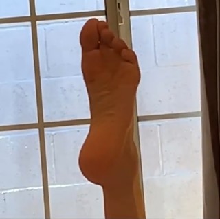 Suzuka feet photo 20