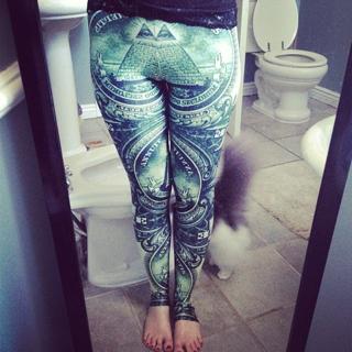 Suzy Berhow feet photo thumbnail