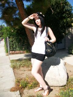 Suzy Berhow feet photo thumbnail