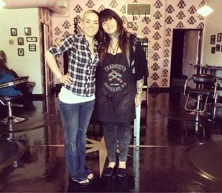 Suzy Berhow feet photo thumbnail