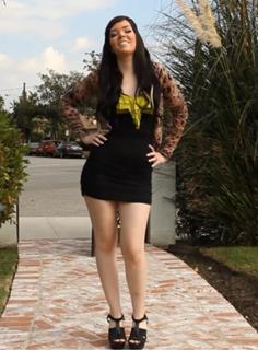 Suzy Berhow feet photo thumbnail