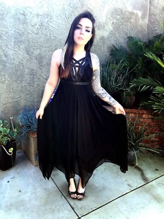 Suzy Berhow feet photo thumbnail