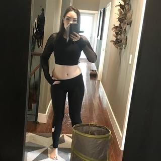 Suzy Berhow feet photo thumbnail