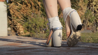 Suzy Berhow feet photo thumbnail