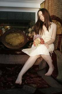 Suzy Berhow feet photo thumbnail