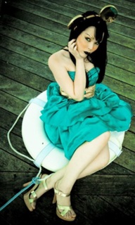 Suzy Berhow feet photo thumbnail