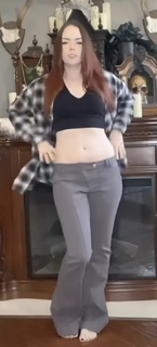 Suzy Berhow feet photo thumbnail